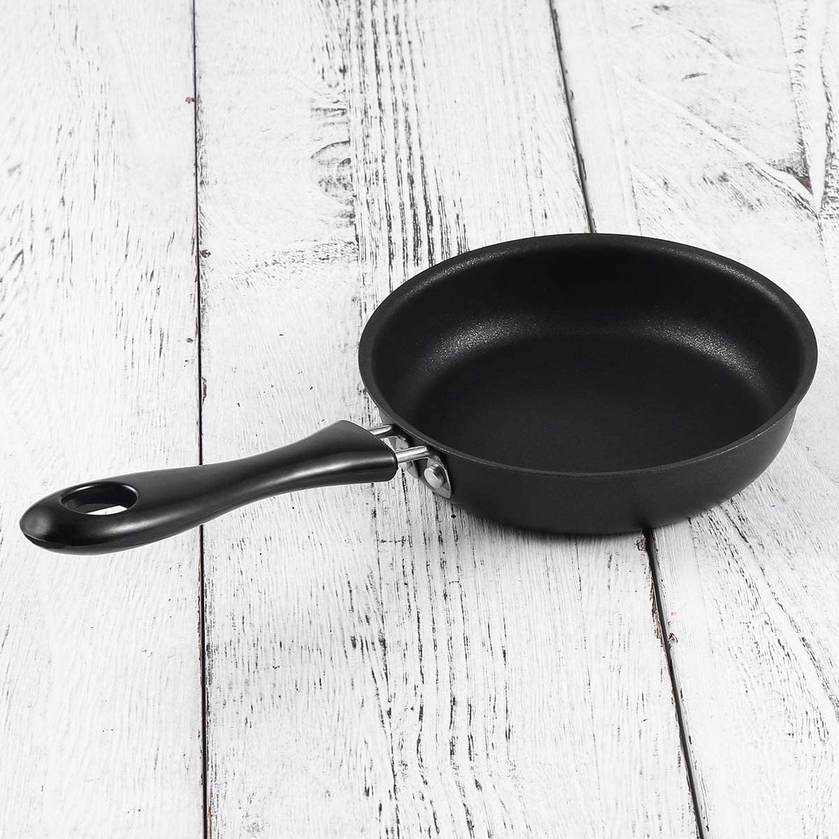 Mini Frying Pan for One Egg, 4.3 11cm Mini Egg Frying Pan with Handle Heat  Resistant Cast Iron Skillet, Portable Camping Outdoor Cooking Cast Iron