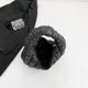 thumbnail image 4 of Bolso Mano Acolchado Plisado Nube Elegante Informal Y Versátil para Mujer, 4 of 9
