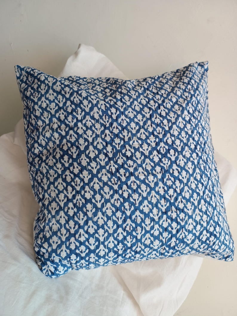 A And E Textiles House Premium Blue Floral Kantha Quilt, Hand Block Print Floral Indian Queen kantha Quilt, Bedspreads Queen Blue Quilt King, Housewarming Gift