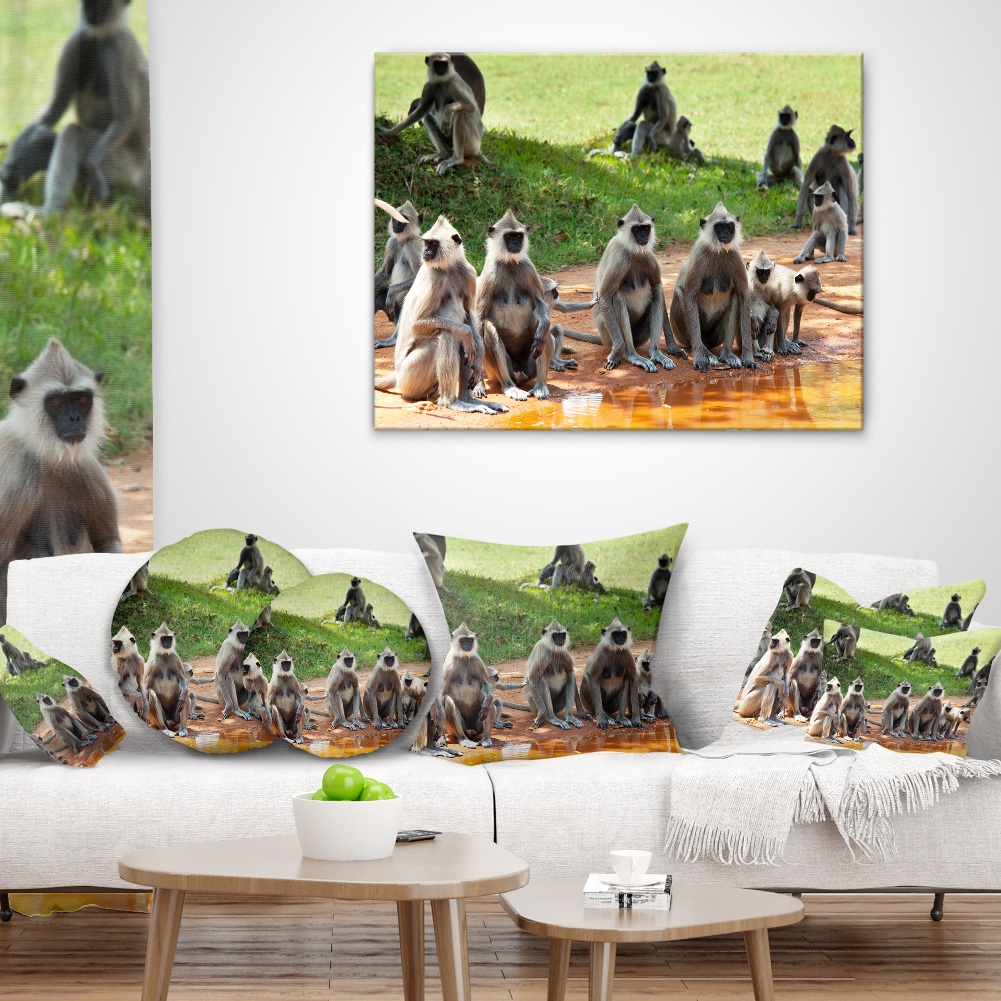 Designart Monkeys in Sri Lanka - African Throw Pillow - 16x16
