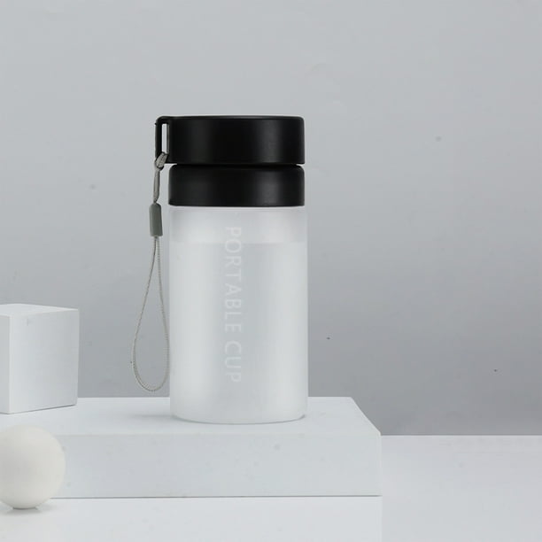 Botella de agua deportiva de gran capacidad, portátil, para exteriores, para estudiantes y parejas, con infusor de té, taza de té de flores, botella de agua de plástico, taza de agua deportiva.