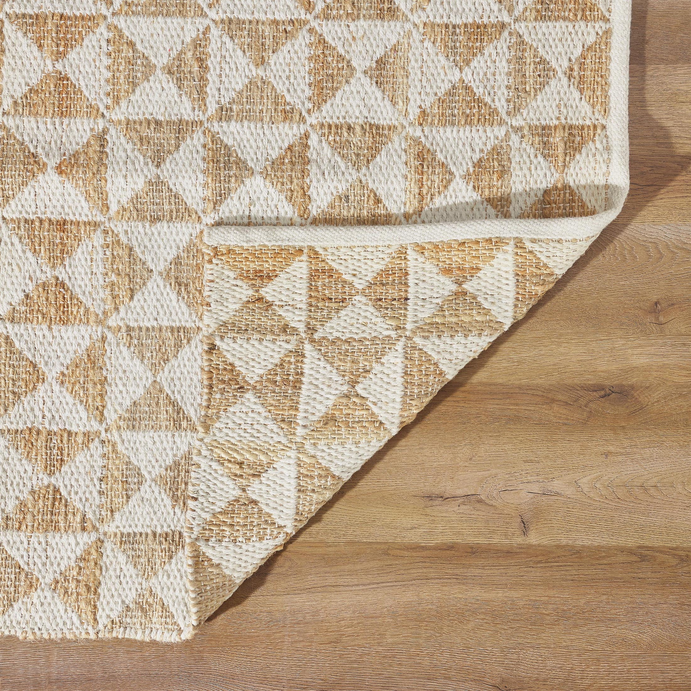 Beautiful Beige Jute Geometric Indoor Area Rug by Drew Barrymore, 8' x 10'