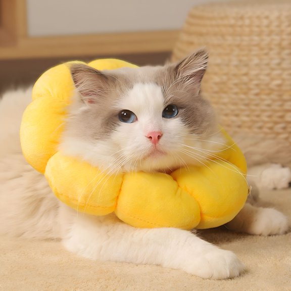 LAMIRO Pet Anti-licking and Biting Collar Adjustable Cat Cone Collar Soft, Cat Recovery Collar Flower Ring Pet Dog Neck Ring Anti-Scratching Head Cover, M