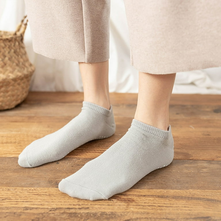 Lolmot Grip Socks for Women Non Slip Low Cut Yoga Socks Cozy Hospital Socks  Pilates Socks with Grips Ankle Compression Socks 