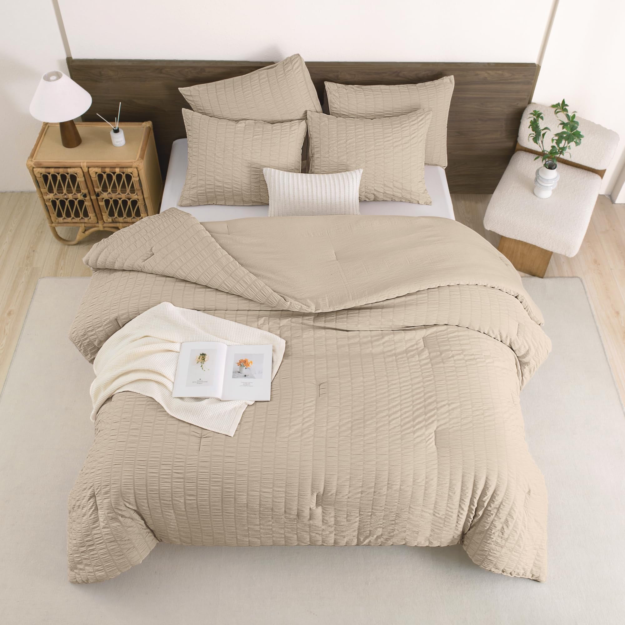 ANGENIA King Size Comforter Set Khaki, 3 Pieces Seersucker Textured Bedding Comforter Sets, Lightweight Microfiber Down Alternative Bed Set for Women Men (104"x 90" Comforter & 2 Pillowcases)