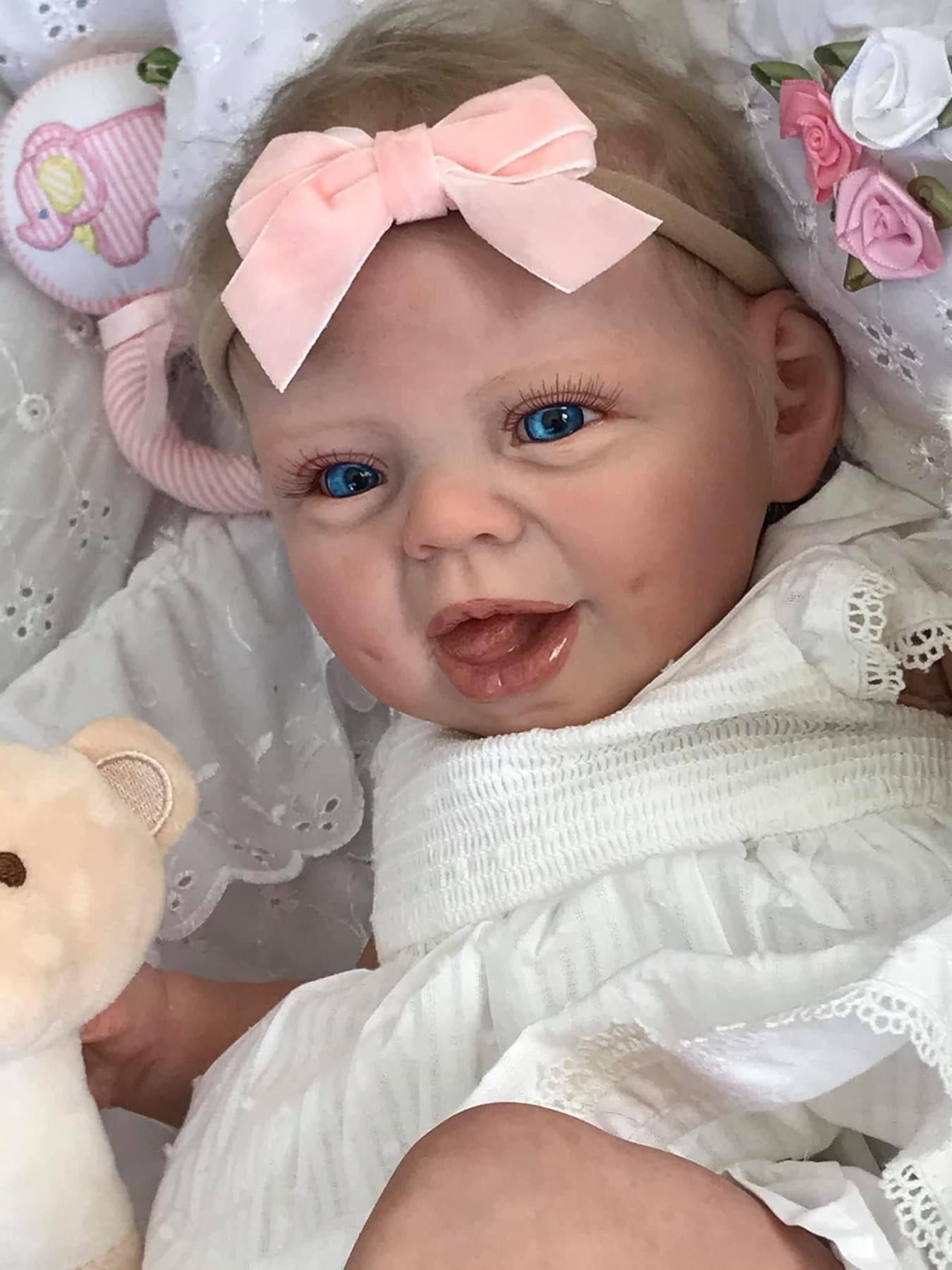 iCradle Adorable Realistic Reborn Baby Dolls Girl 22 inch Lifelike Lovely Newborn Babies Handmade Real Soft Cloth Body Blue Eyes