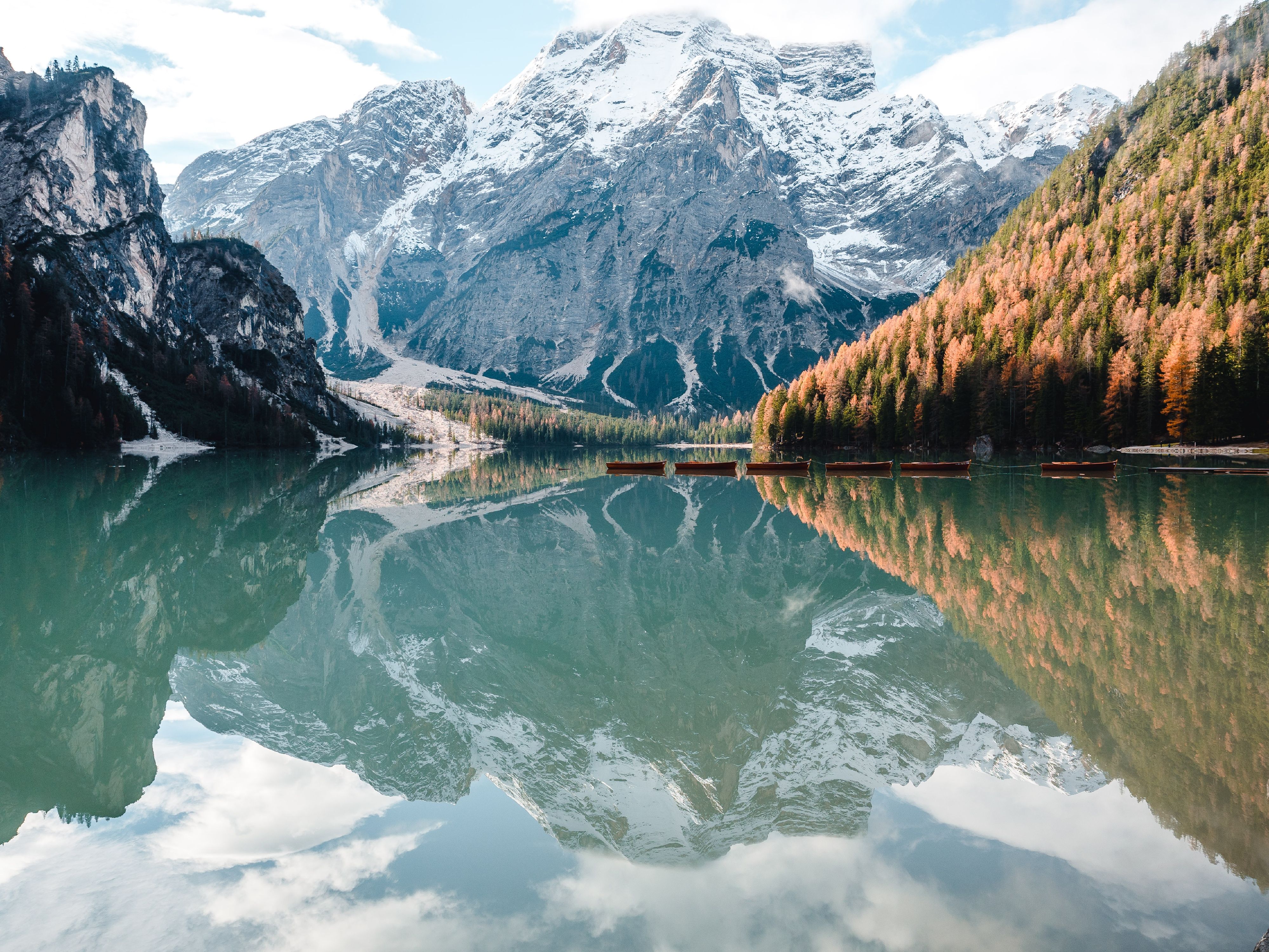 Mountain время. Free Italia image on Unsplash.