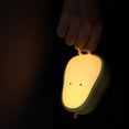 thumbnail image 4 of Luces nocturnas para niños Lámparas recargables USB, ABS sin BPA + lámpara de noche de silicona para amamantar, cambio de color, pera amarilla Zhivalor OTTO-223467, 4 of 6