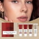 thumbnail image 2 of Hidratante y nutritivo para labios. Aporta brillo y color, y preserva el color durante más tiempo, 2 of 8