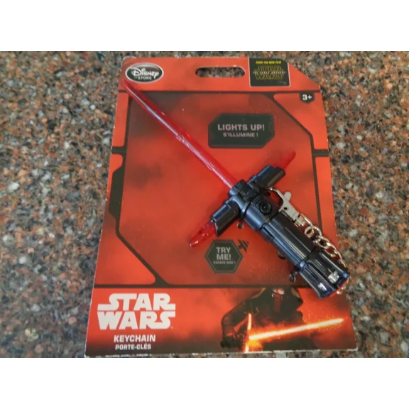 Disney Store Star Wars Kylo Ren Light Up Lightsaber Keychain New Force Awakens