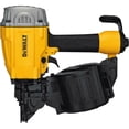 thumbnail image 1 of Clavadora para marcos DEWALT DWF83C, bobina de 15°, 1 of 4