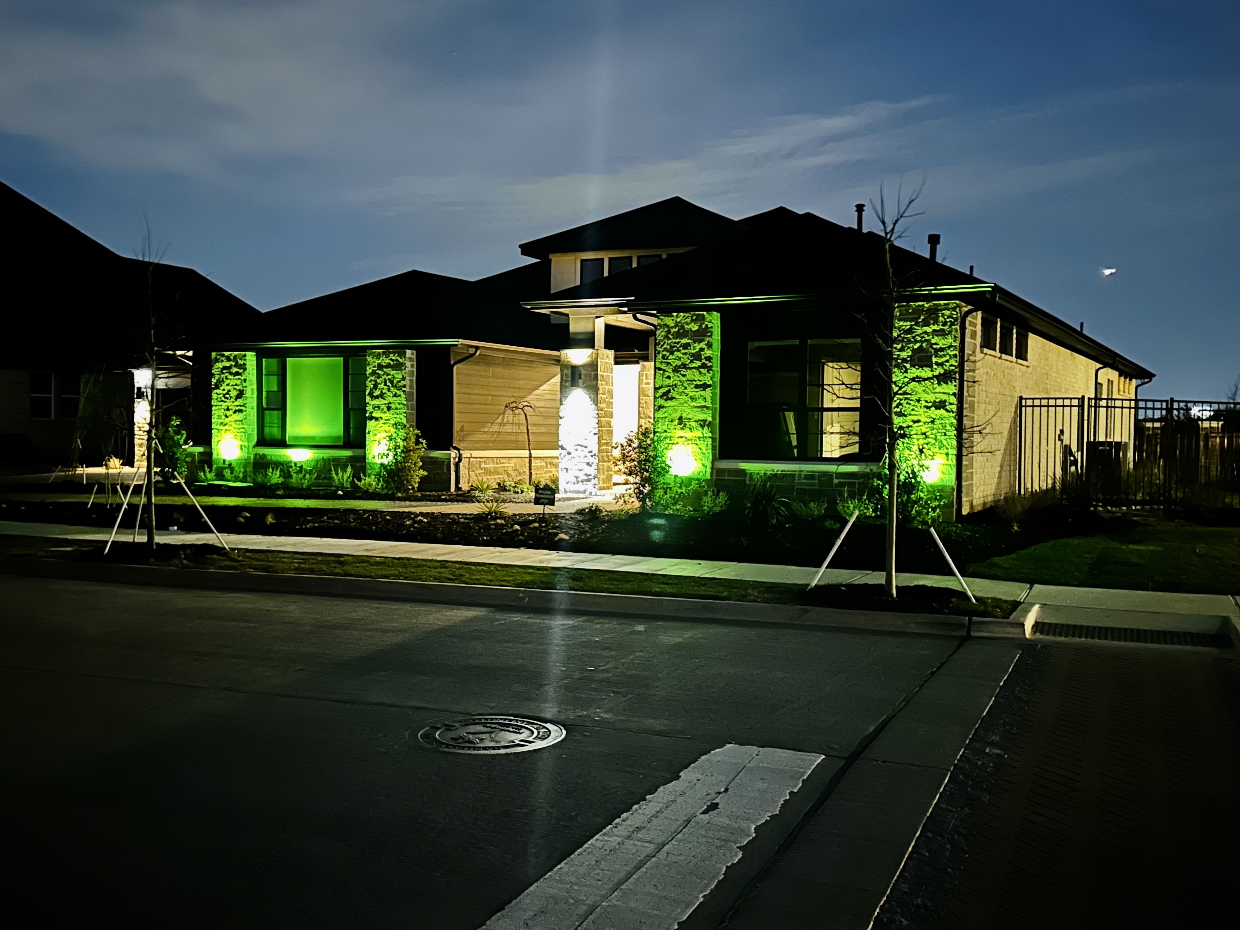 Outdoor Light Soc Covers for LED MR16 Bulbs Spotlight Floodlight Landscape Lighting (1 - Small, Green) 3x3x2 Round