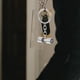 thumbnail image 1 of unbranded Accesorio Para Llaves Con De Y Acabado Detallado, 1 of 8