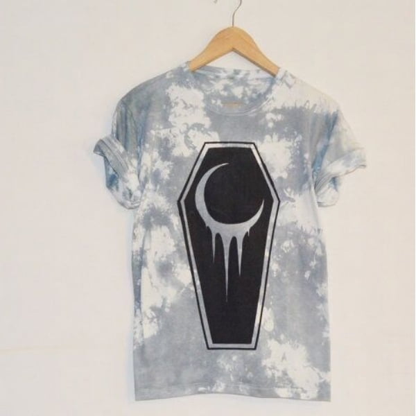 pastel goth summer outfits