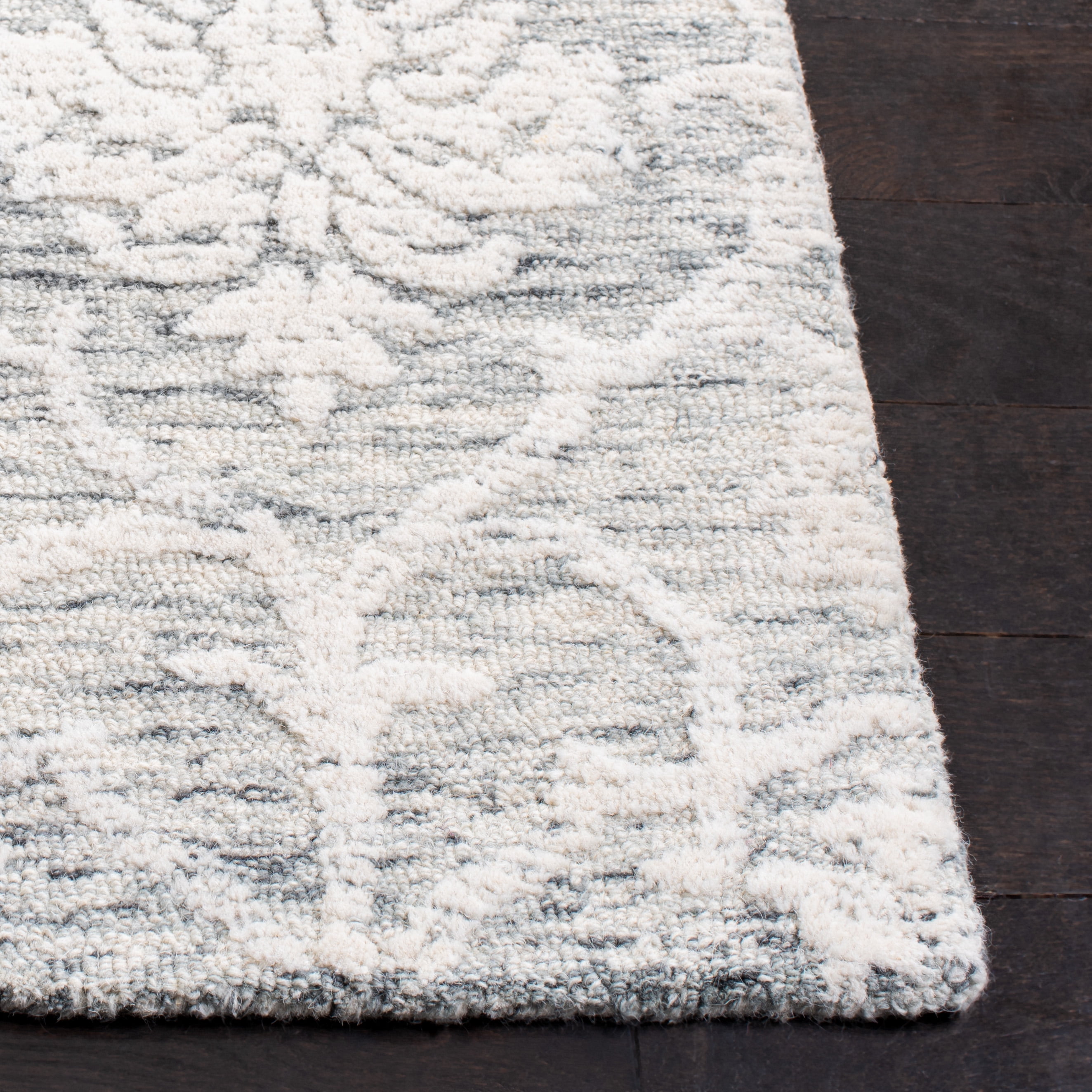 SAFAVIEH Metro Sutton Medallion Area Rug, Dark Grey/Ivory, 4' x 6'