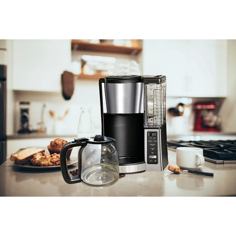 Coffeemaker ブラック・シルバー 約12カップ Amazon.com: Ninja 12-Cup Programmable Coffee Maker, Glass Carafe