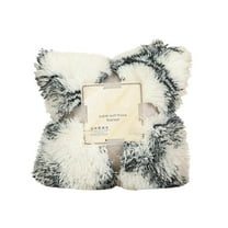 Beautynvta Faux Fur Throw Blanket, Fuzzy Lightweight Long Hair Shaggy Blanket, Fluffy Cozy Plush Fleece Comfy Microfiber Fur Blanket for Couch Sofa Bed, 27.6''x19.7''