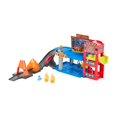 thumbnail image 2 of Pista de Juguete Mattel Cars de Disney y Pixar Centro de Commando y Rescate, 2 of 7