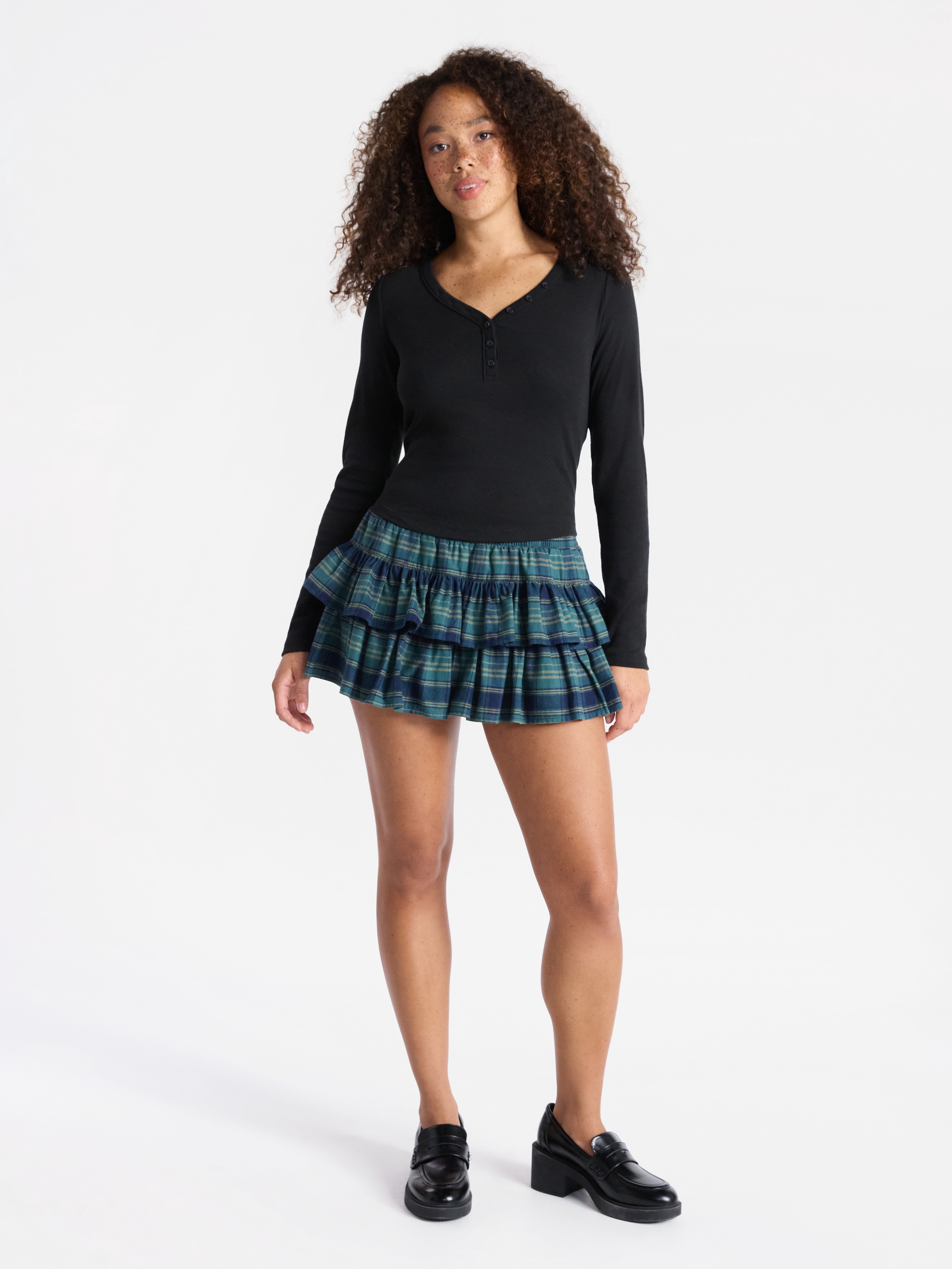 No Boundaries Henley Top with Long Sleeves, Women’s Sizes XXS-XXL