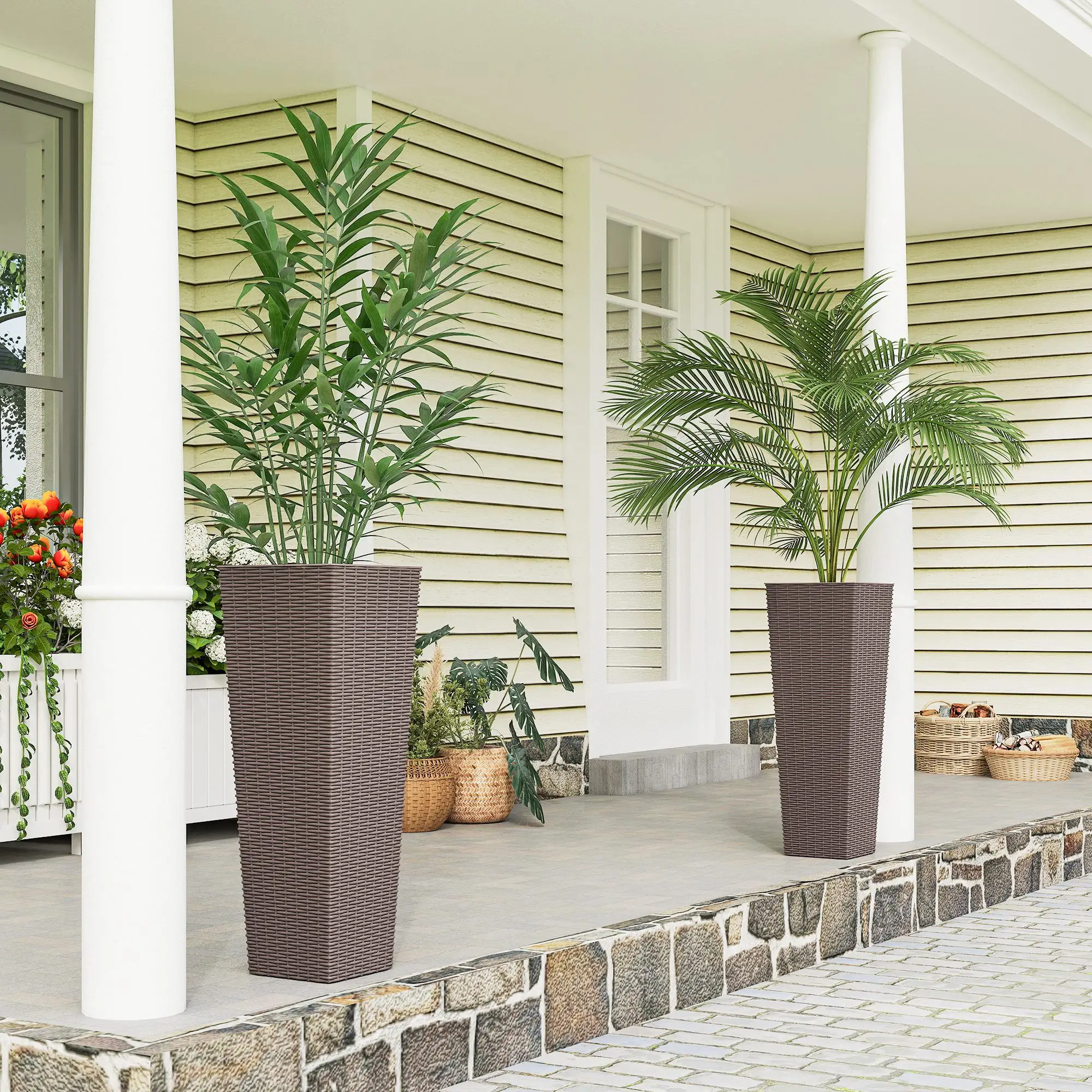 Set of 2 Plastic Flower Pots