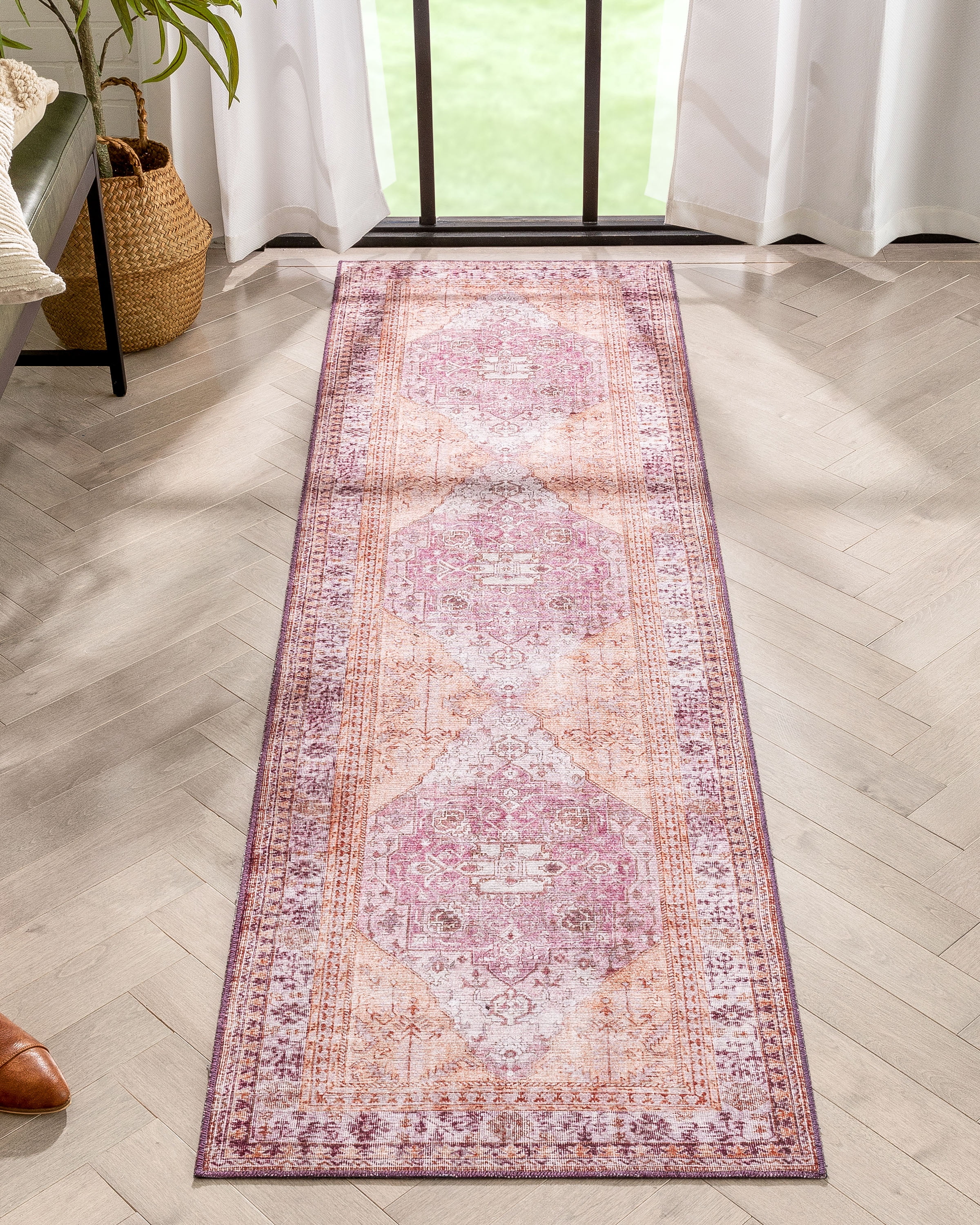 nuLOOM Krystin Machine Washable Distressed Area Rug, 3' x 5 ...