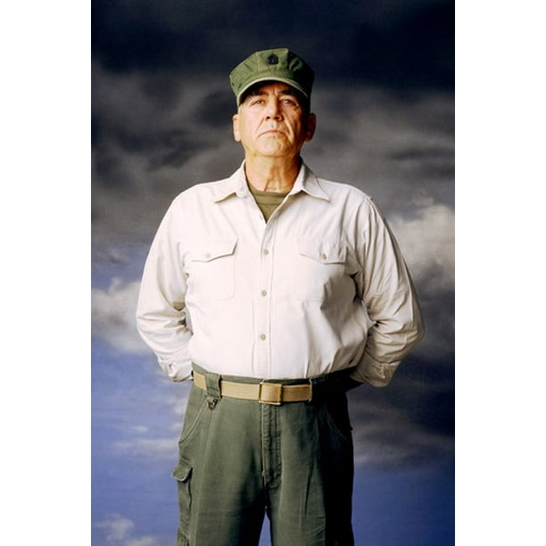 R. Lee Ermey in Full Metal Jacket 24x36 Poster as Gunny Hartman