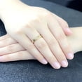 thumbnail image 5 of Entre el anillo de pareja de acero de titanio de dos colores dorado Europa y el anillo liso de acero inoxidable de nicho de Estados Unidos, 5 of 5