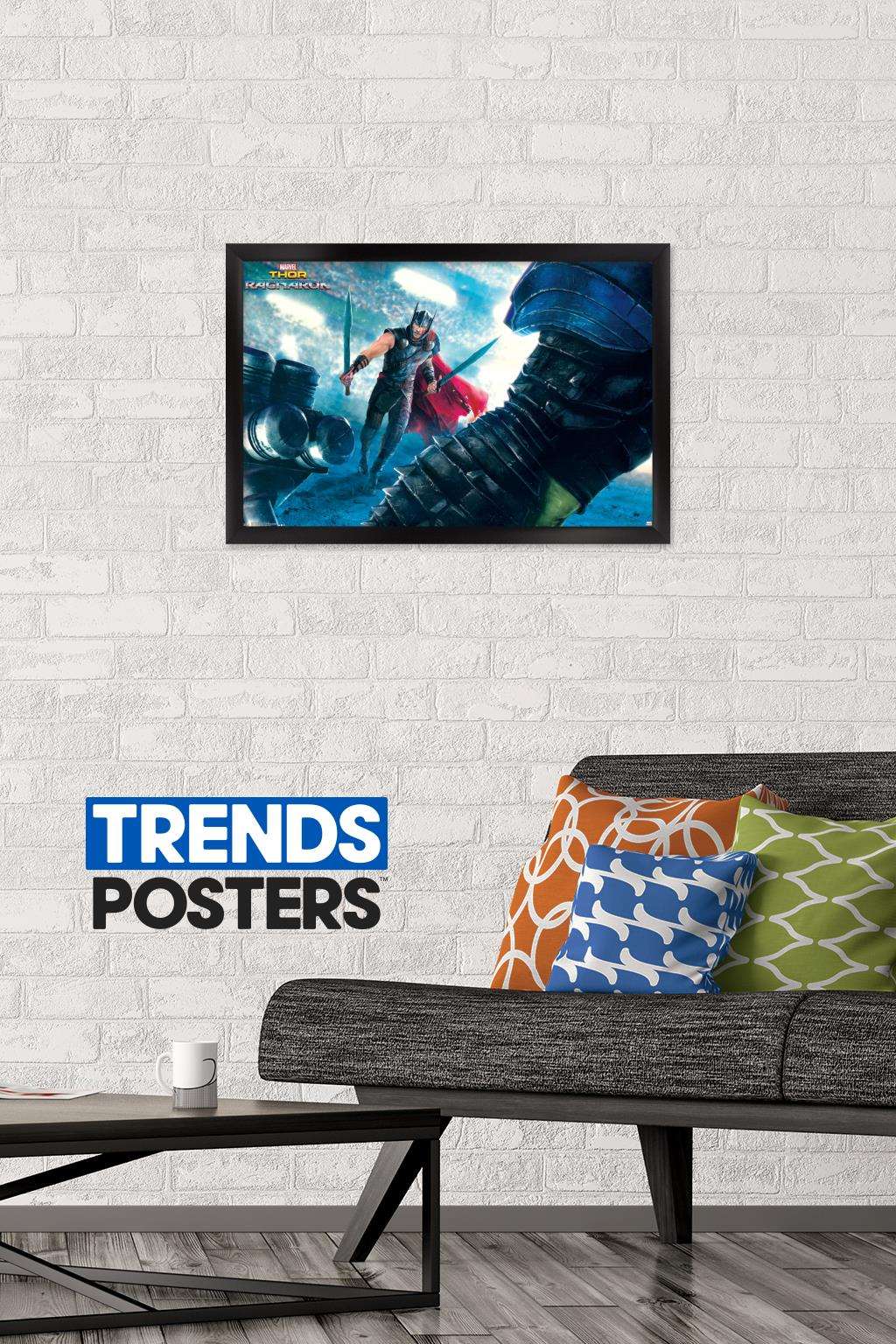 Marvel Cinematic Universe - Thor - Ragnarök - Arena Thor Wall Poster, 14.725" x 22.375", Framed