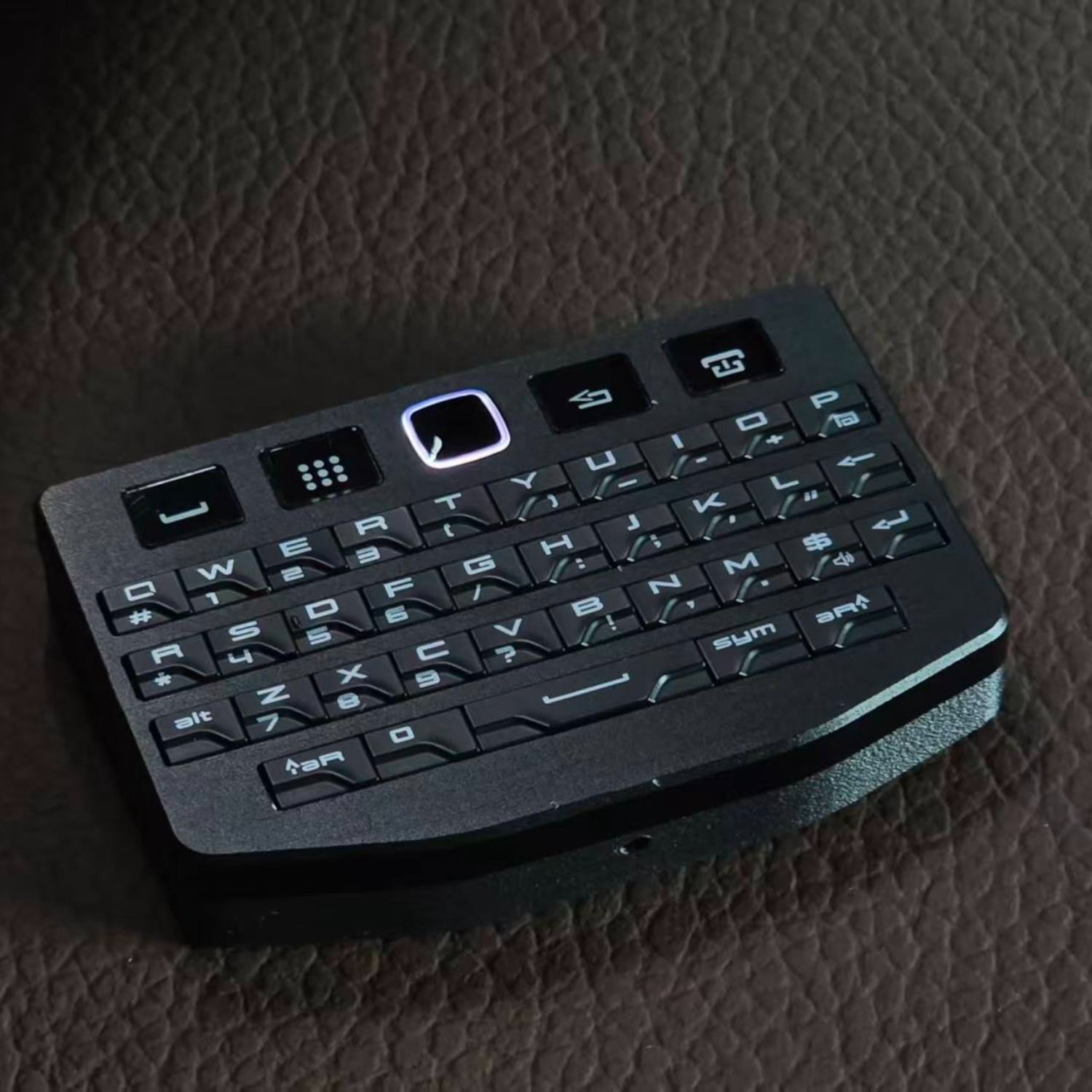 Winmaxle Dual Mode Wireless Bluetooth USB Keyboard, BlackBerry Style QWERTY Keypad for PC Android IOS Tablet