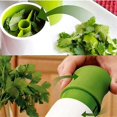 thumbnail image 4 of Herb Grinder Spice Mill Parsley Shredder Chopper Vegetable Cutter Garlic Coriander Spice Grinder Kitchen Accessories, 4 of 4