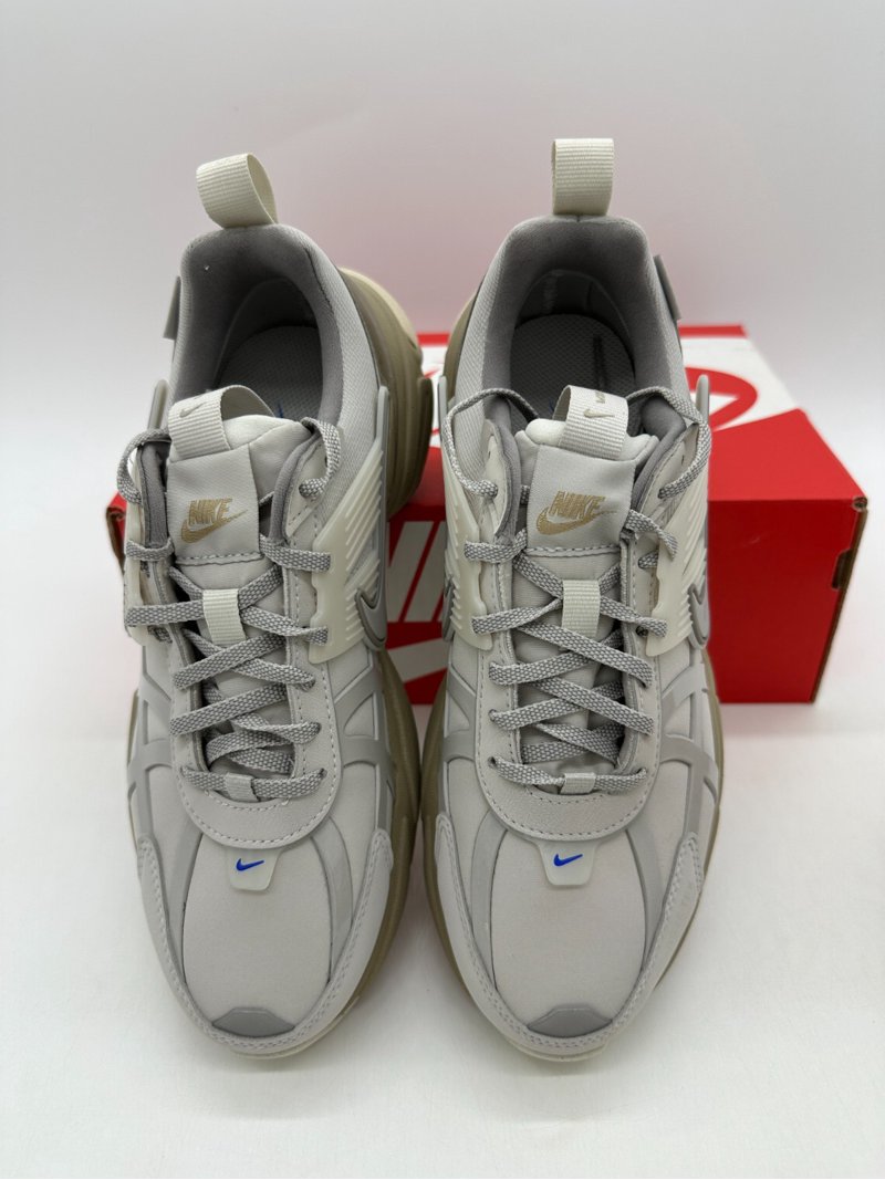 Nike V2K Run Gore-Tex Womens Size 6 Waterproof Running Grey Shoes