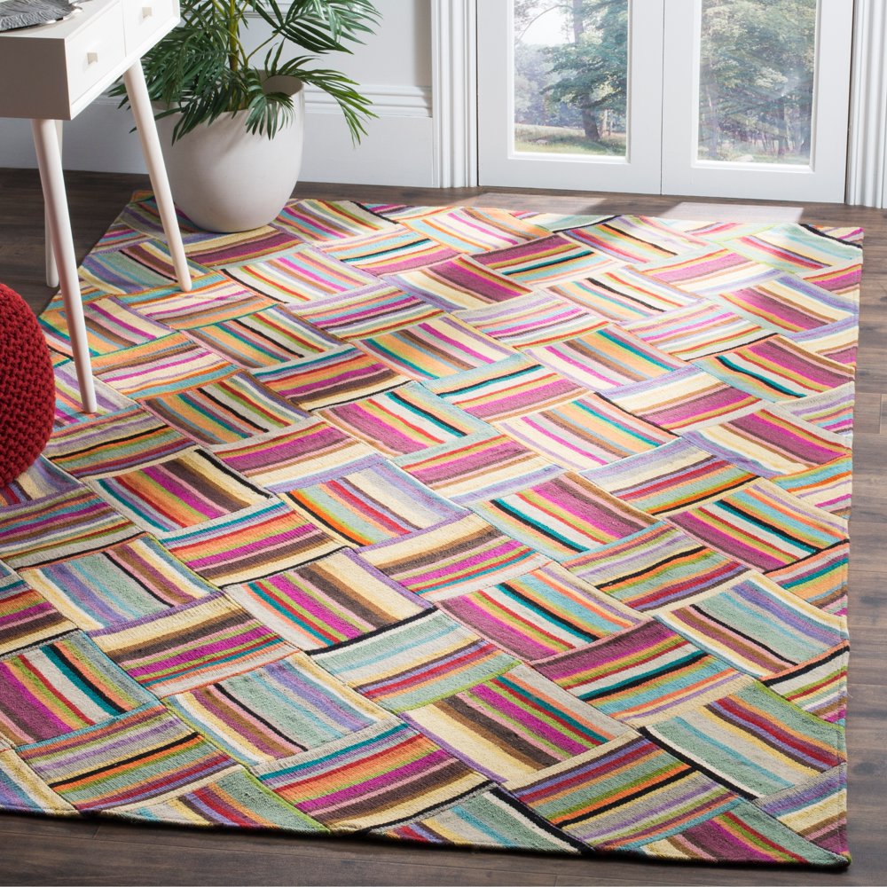 Safavieh Handmade Straw Patch Gieslinde Modern Wool Rug