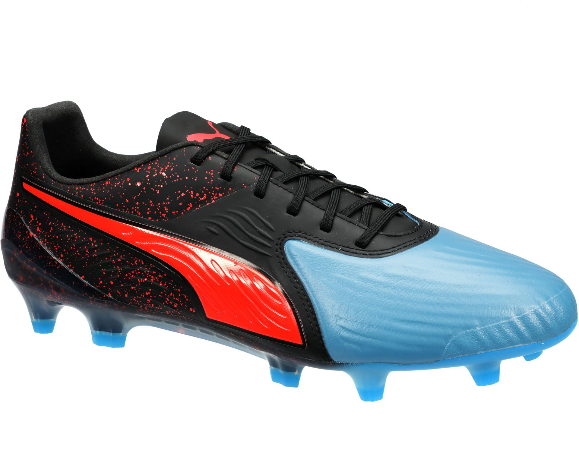 puma two different colored cleats