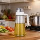 thumbnail image 5 of Aparatos de cocina, accesorios, utensilios y herramientas de cocina. Botella dispensadora de aceite de oliva de vidrio a prueba de fugas con asa antideslizante, automática y con tapón. Botella dispens, 5 of 7