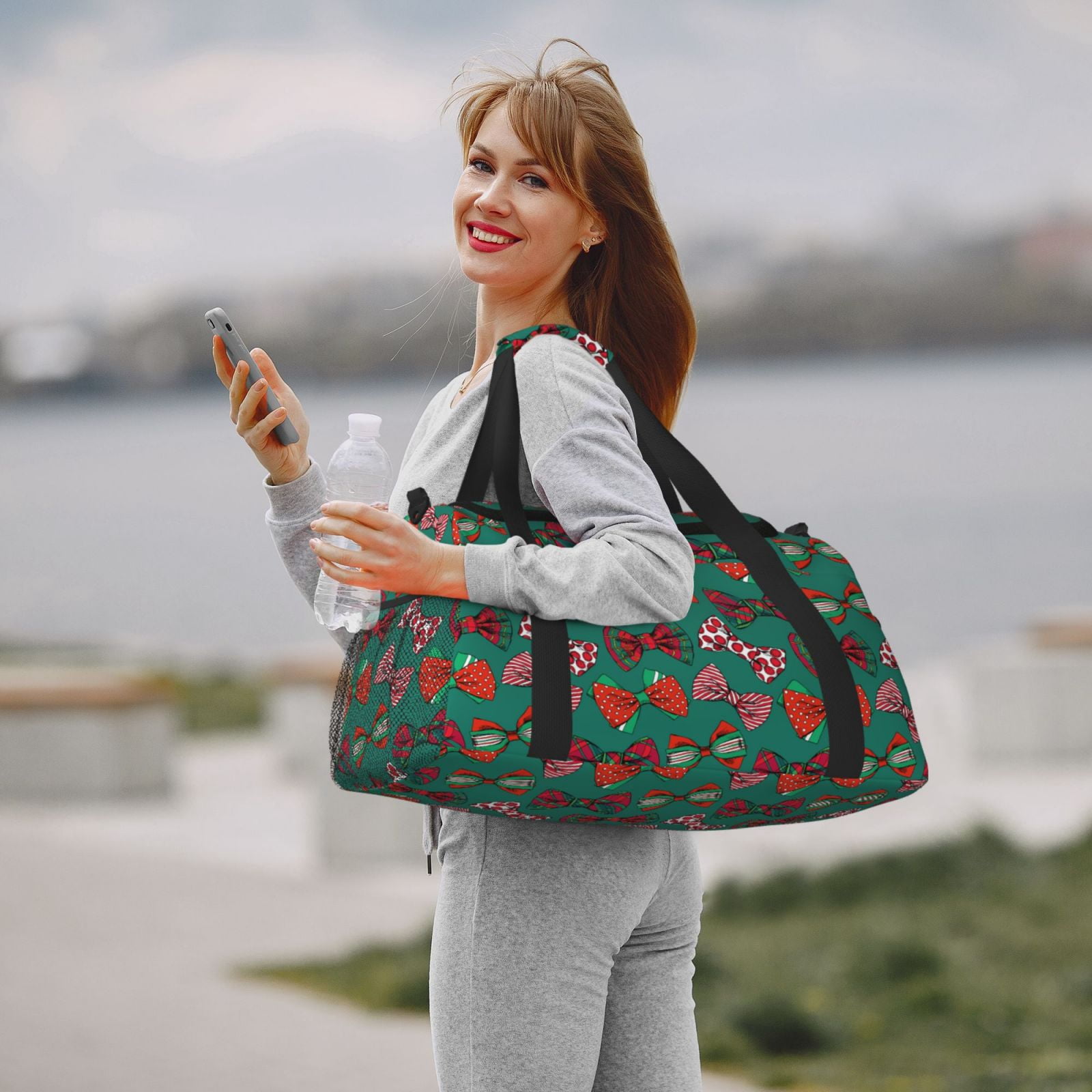 Fuzoiu red and green bow tie Print Travel Duffle Bag,Carry On Tote Bags,Duffel Bag,Sport Gym Bag, Hospital Bag for Labor and Delivery, Overnight Bag,Luggage Bag