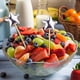 thumbnail image 4 of 50 palillos de madera con forma de estrella para cóctel, ideales para aperitivos, frutas y bebidas, decoración y fiestas navideñas., 4 of 8