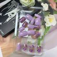 thumbnail image 4 of Uñas postizas adhesivas Blruyci color lila claro con flores, cuadradas, 24 piezas, 4 of 7