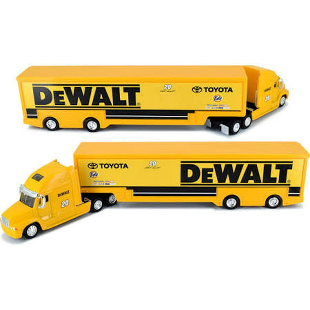 Lionel Racing Lionel Racing Matt Kenseth Dewalt 2017 NASCAR 164