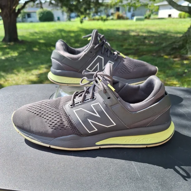 New Balance 247 Tritium Pack Athletic Shoes Sneakers Mens Size Gray MS247TG