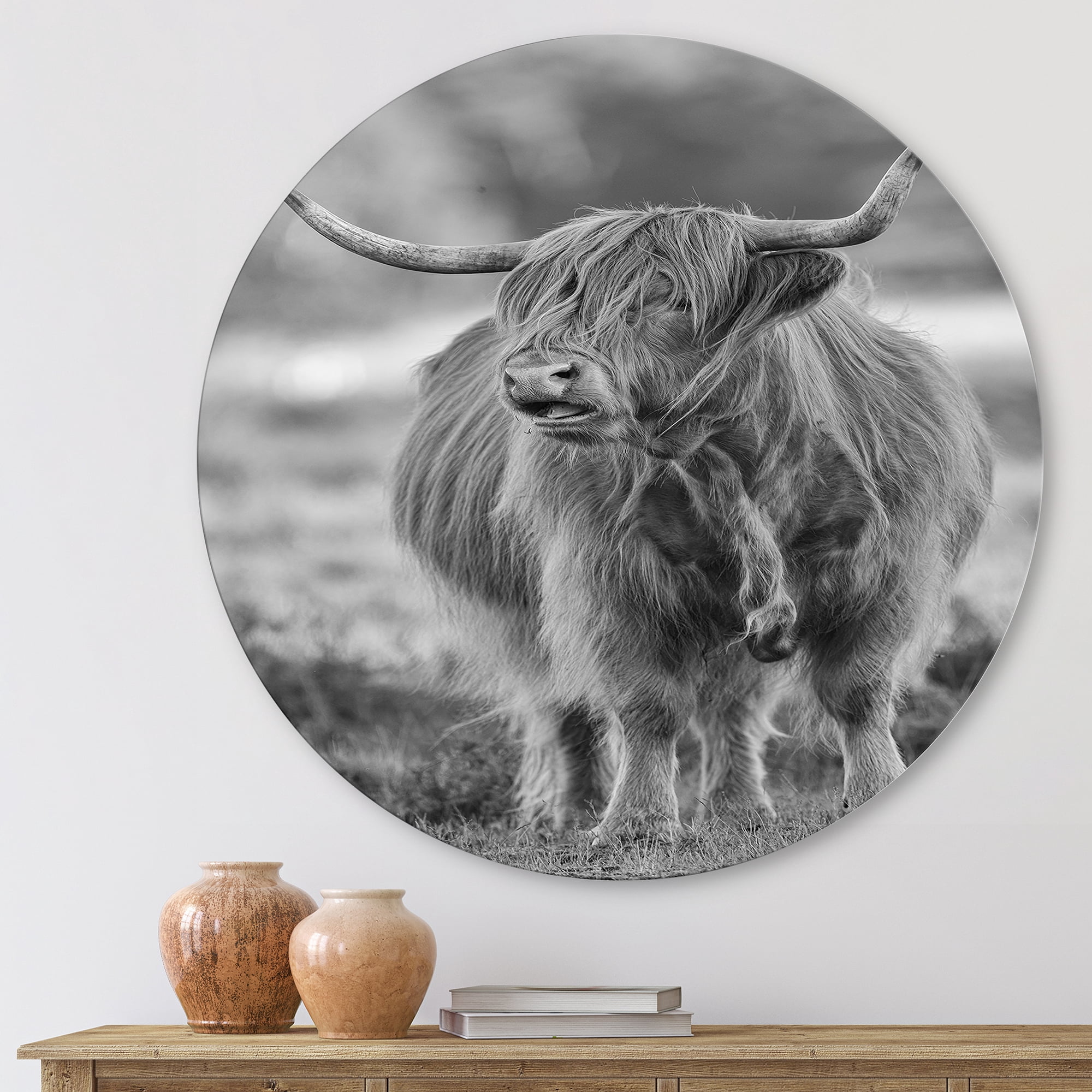 Designart 'Close Up View of Monochrome Bull' Farmhouse Circle Metal Wall Art 23x23 - Disc of 23