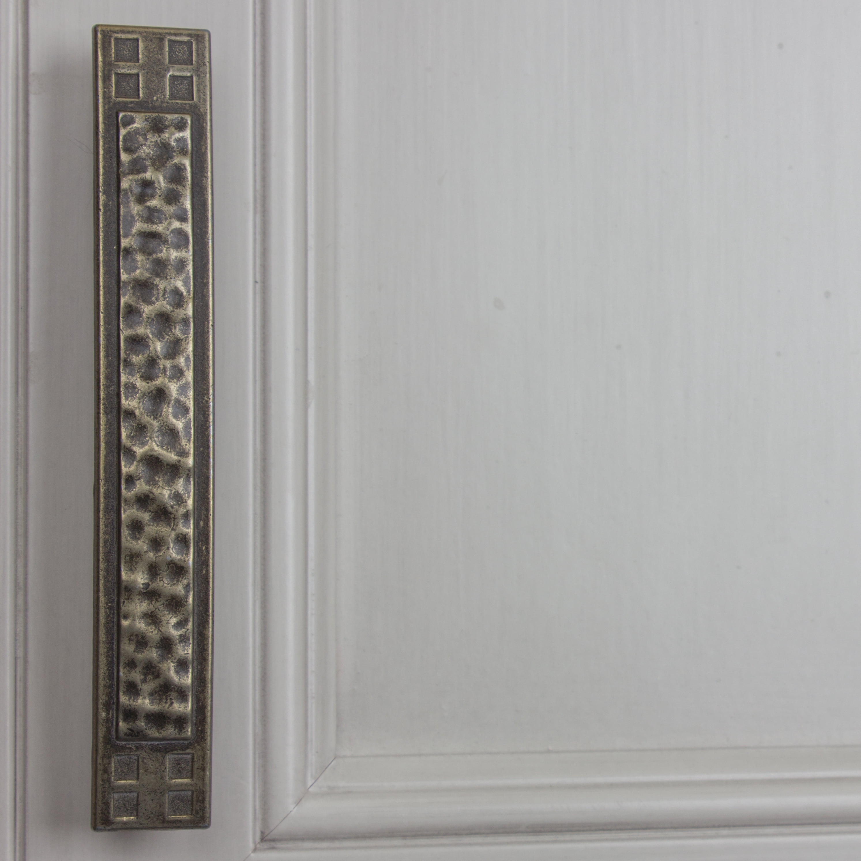 GlideRite 3.75 in. Center Hammered Mission Style Pulls Cabinet Hardware Handles, Antique Brass, Pack of 10