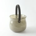 thumbnail image 2 of Otto Vase en Verre Rond avec Poignée, 2 of 5