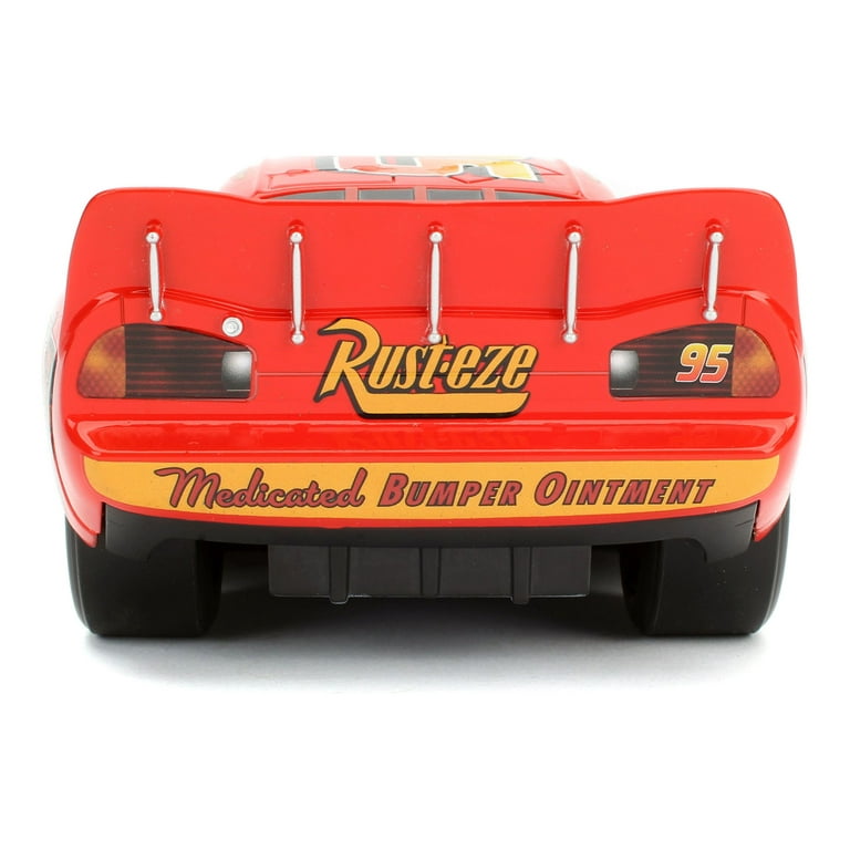 Disney Pixar Cars 1:24 Lightning McQueen Die-cast Car with Tire