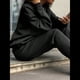 thumbnail image 5 of Conjunto Deportivo de 2 Piezas para Mujer: Sudadera de con Media Cremallera y Pantalón de Chándal Negro XL, 5 of 8