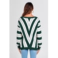 thumbnail image 2 of Suéter PRETTYGARDEN 2025 de rayas con cuello en V, talla L - Verde oscuro, 2 of 7