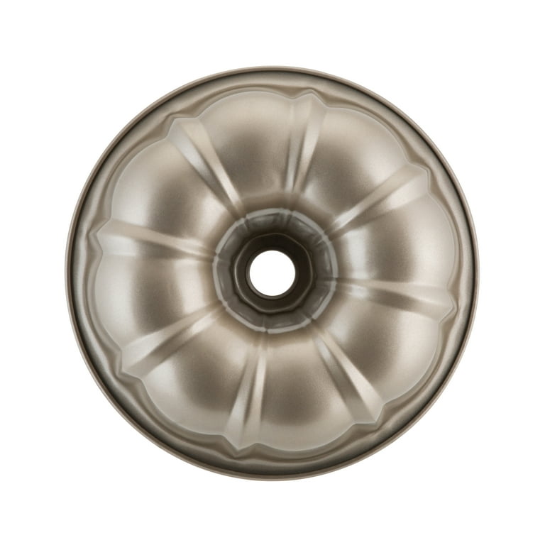 Kitchen Details Pro Series 10” Bundt Pan, Carbon Steel 
