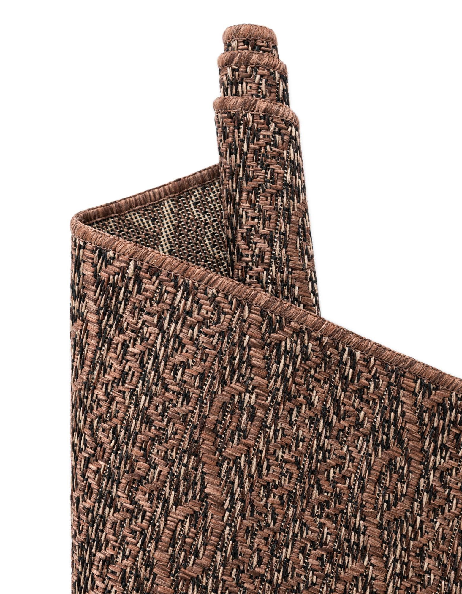 Unique Loom Outdoor Modern Collection Area Rug - Links (7' 1" x 10' Rectangle Brown/Black)