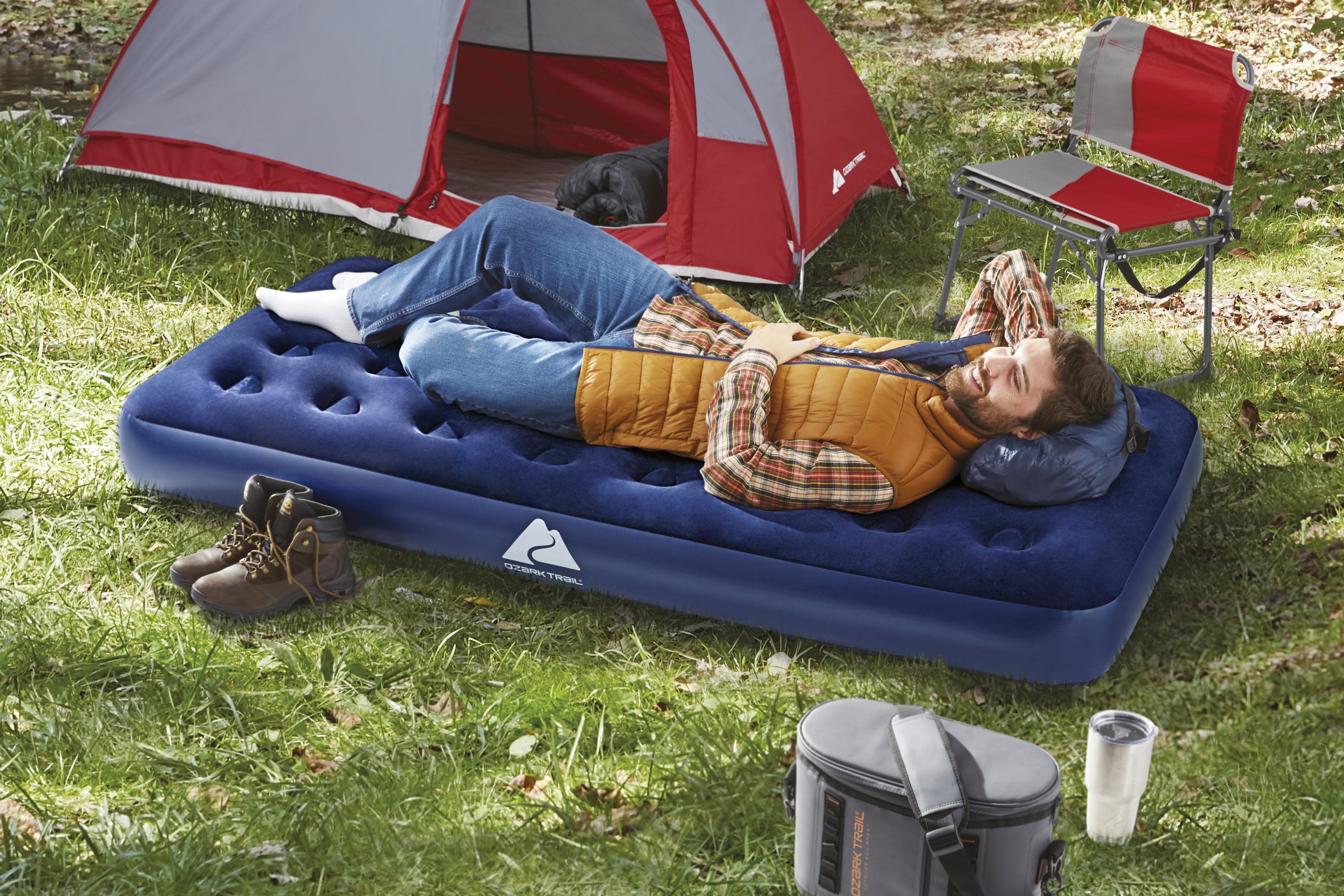 Ozark Trail 67804E 14" Air Mattress, With In& Out Pump, Queen