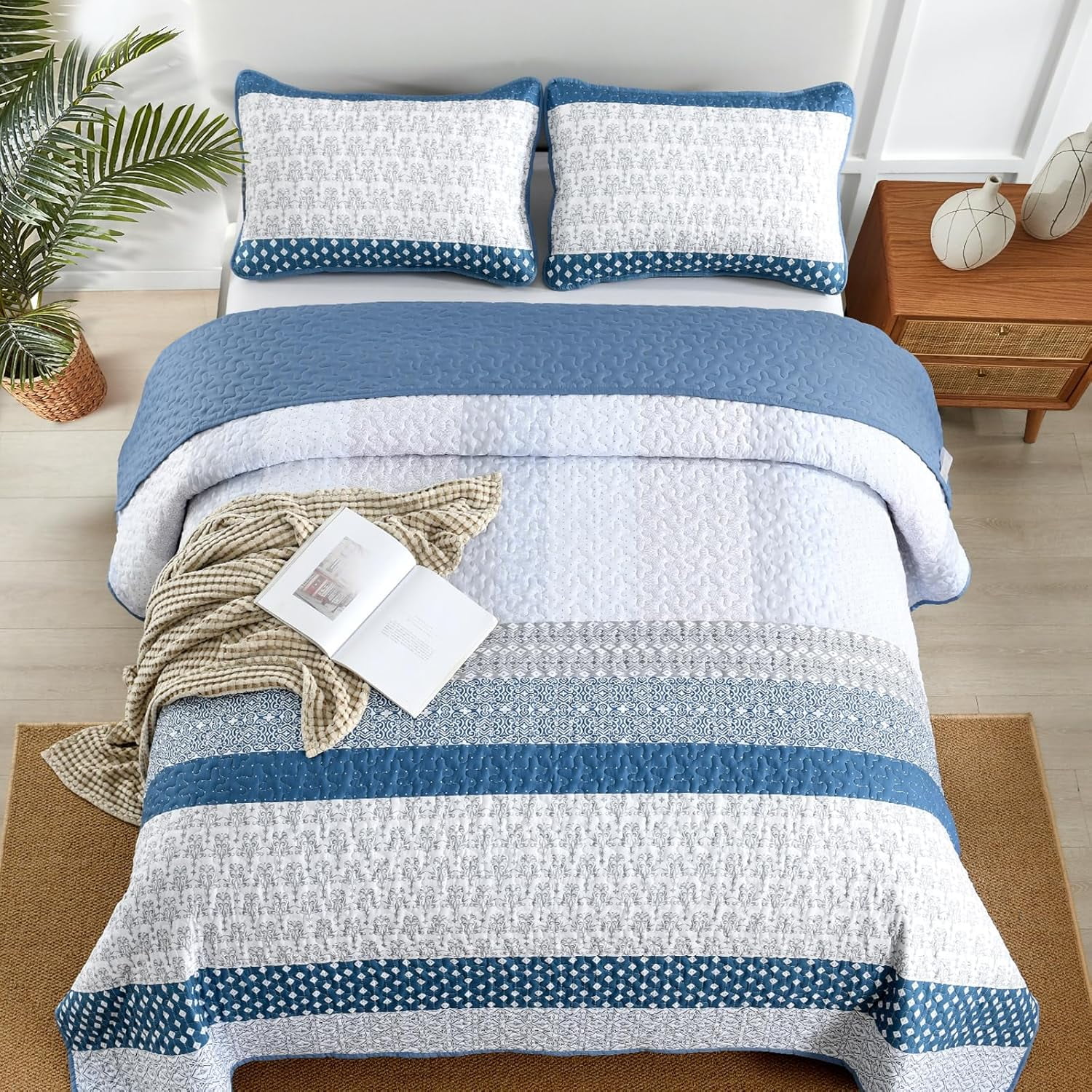 Blue Quilt King Size Bohemian Stripe Quilt Sets 3 Pieces Bedspread Set All Season (104"x90")