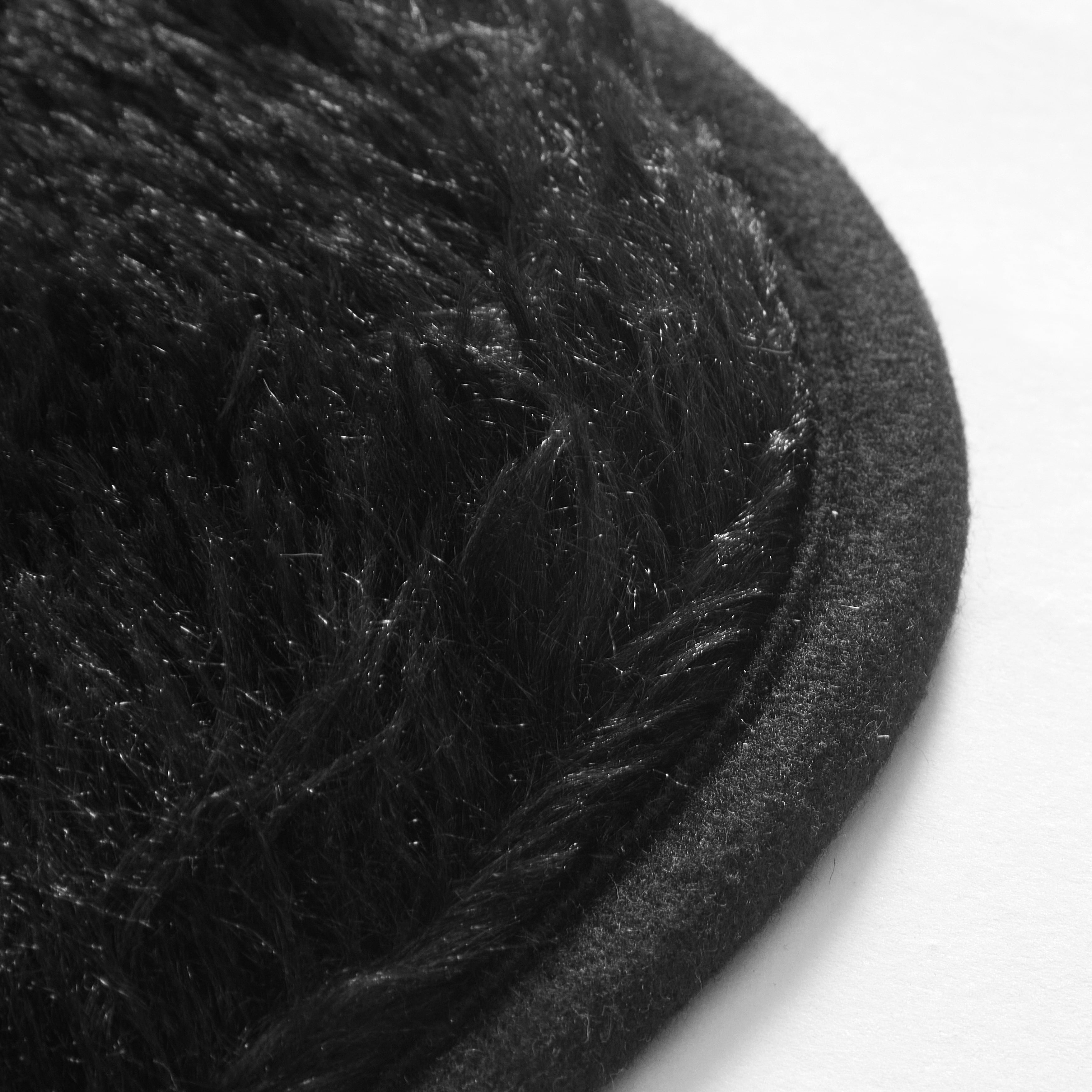 Mainstays Cushion Shag Bedroom Rug For Adults, Black, 4'x6'